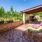 Vakantiehuis 3 Bedroom In Kacana *