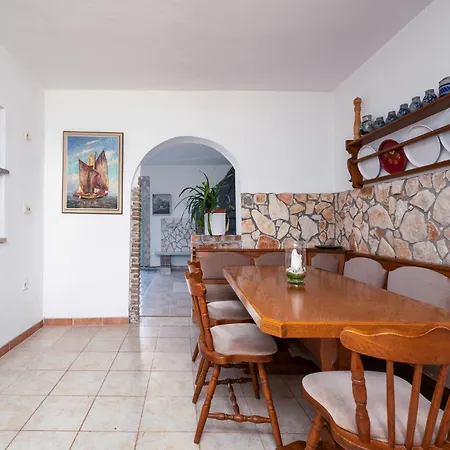 3 Bedroom In Kacana Gajana