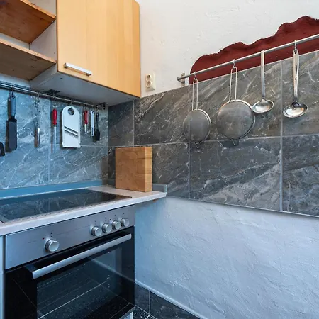 3 Bedroom In Kacana * Gajana